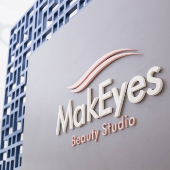 letras em PVC com pintura 