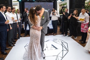 Pista de dança em lona com brasão metalizado 