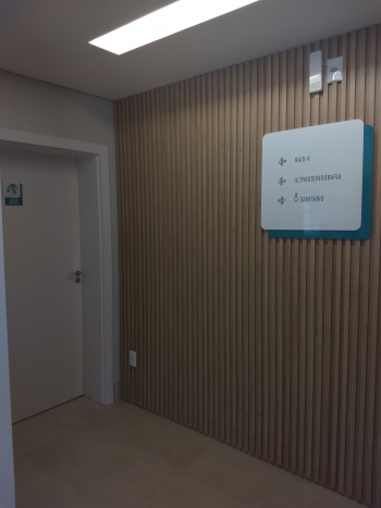 Sinalização interna, placas de porta  . Levve Ortopedia 